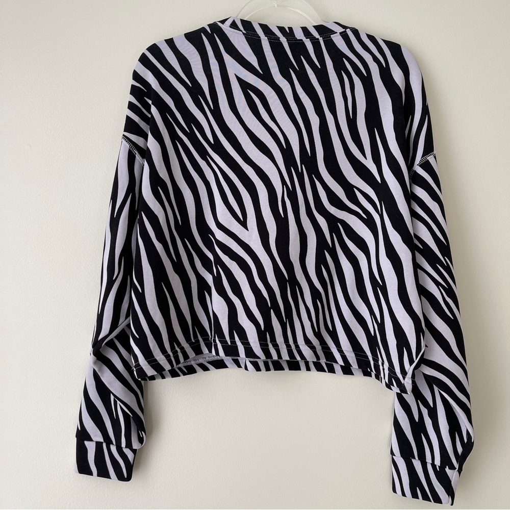 Nike‎ Purple Zebra Cropped Oversized Crewneck Sweatshirt Sz XS - Picture 10 of 10